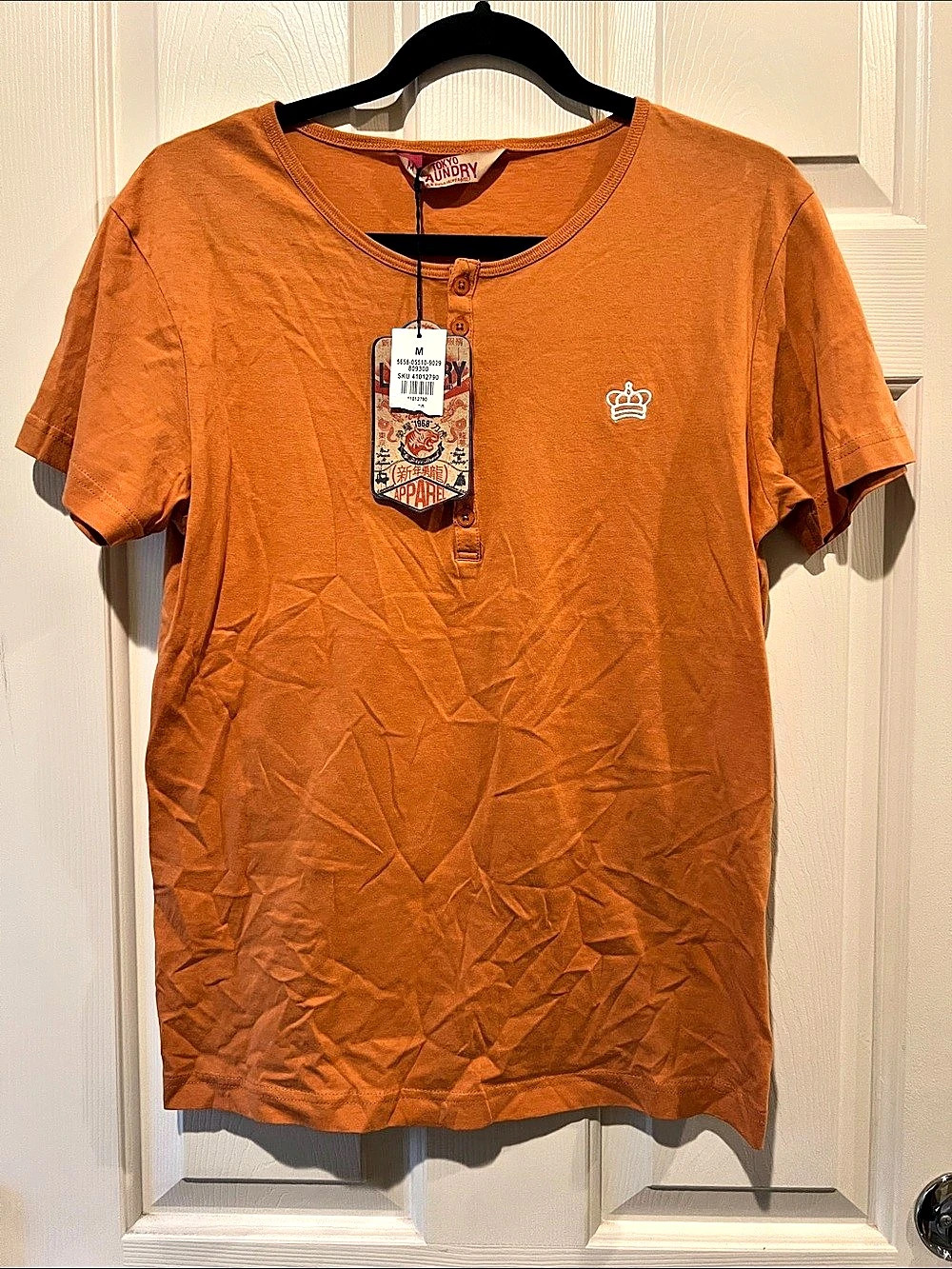 Tokyo Laundry Short Sleeve Henley in Orange Size Medium NWT